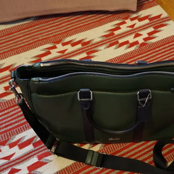 Beautiful Dark Green Coach Work or Day Bag in Like New Condition - Picture 6 of 16